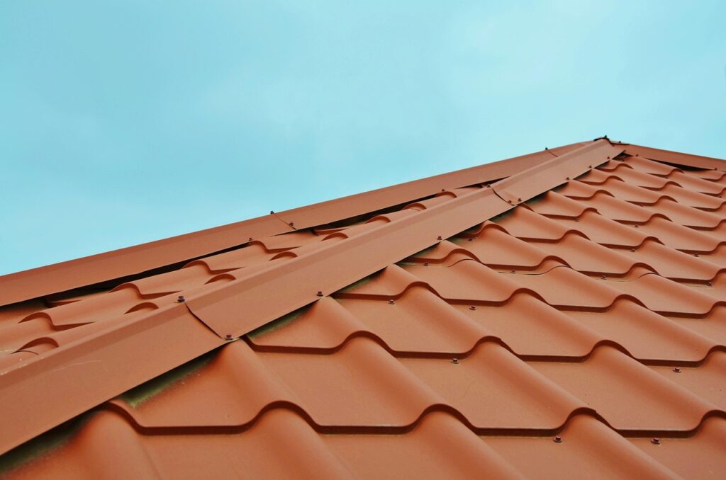 roof, house, building, house roof, architecture, construction, sky, roofing, nature, repair, exterior, rooftop, structure, brown house, brown construction